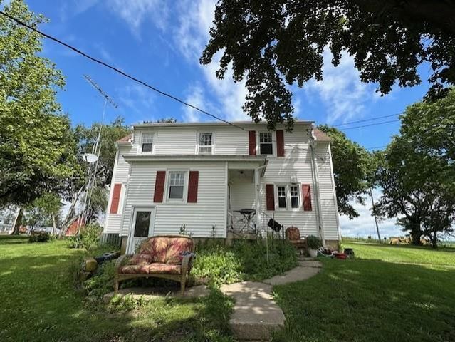 W8089 County Road K, Arlington, WI 53911