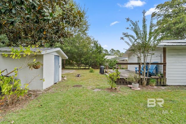 726 E 23rd Avenue, Gulf Shores, AL 36542