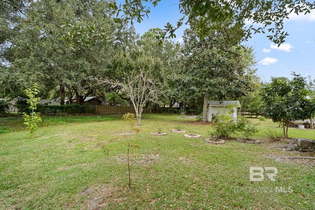 726 E 23rd Avenue, Gulf Shores, AL 36542