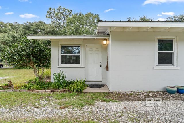 726 E 23rd Avenue, Gulf Shores, AL 36542