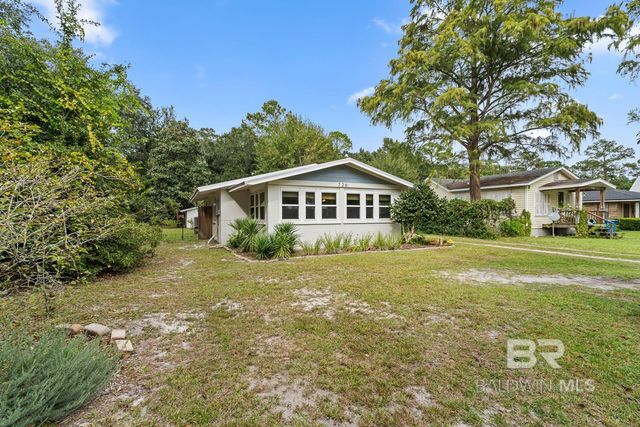 726 E 23rd Avenue, Gulf Shores, AL 36542