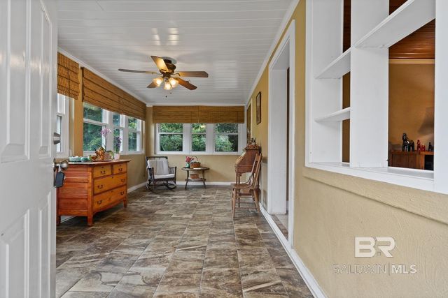 726 E 23rd Avenue, Gulf Shores, AL 36542