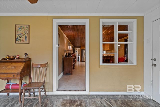 726 E 23rd Avenue, Gulf Shores, AL 36542