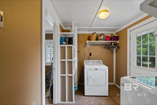 726 E 23rd Avenue, Gulf Shores, AL 36542