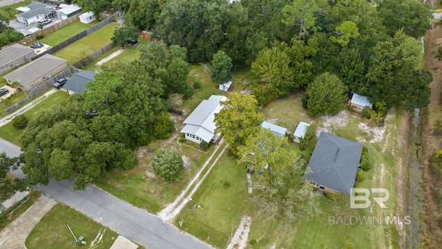 726 E 23rd Avenue, Gulf Shores, AL 36542
