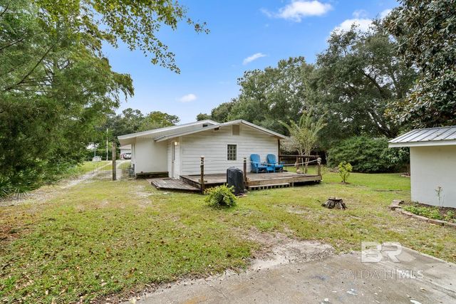 726 E 23rd Avenue, Gulf Shores, AL 36542