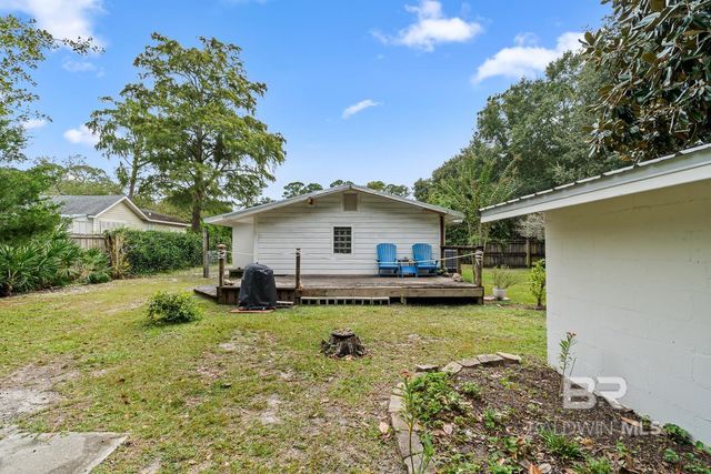 726 E 23rd Avenue, Gulf Shores, AL 36542