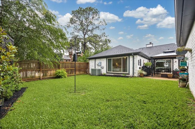 15402 Robin Grove Court, Cypress, TX 77433