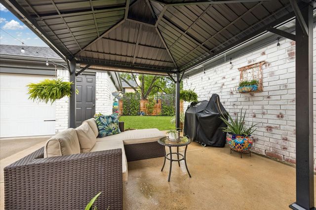 15402 Robin Grove Court, Cypress, TX 77433