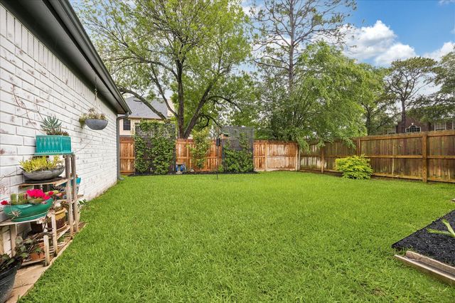 15402 Robin Grove Court, Cypress, TX 77433