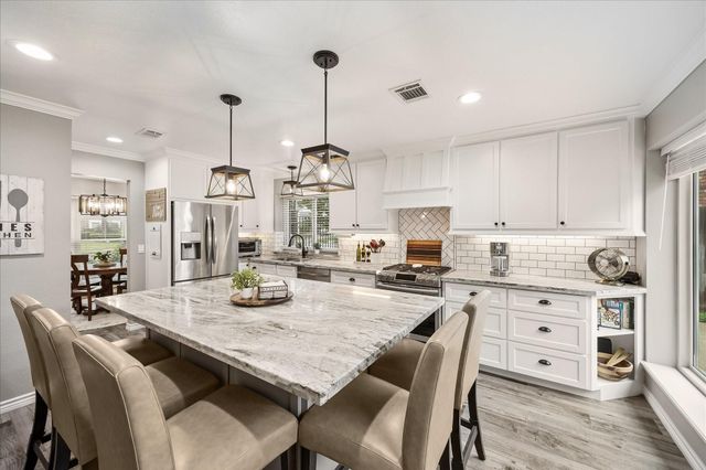 15402 Robin Grove Court, Cypress, TX 77433