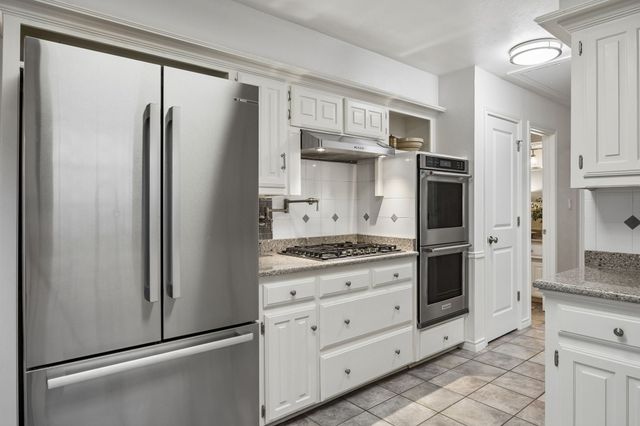 8721 Lacrosse Drive, Dallas, TX 75231