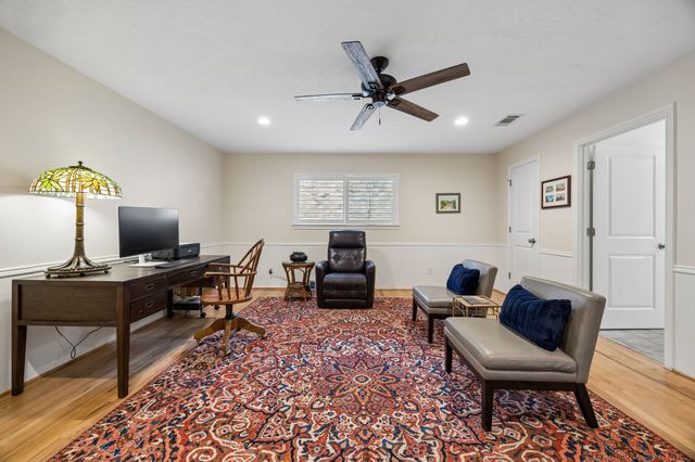 8721 Lacrosse Drive, Dallas, TX 75231