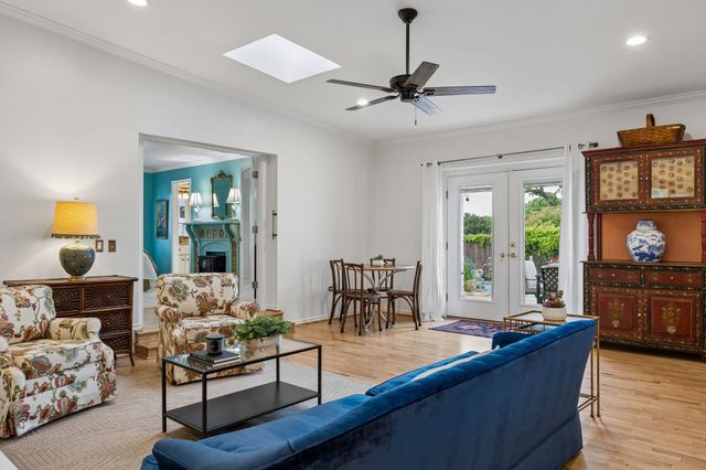 8721 Lacrosse Drive, Dallas, TX 75231