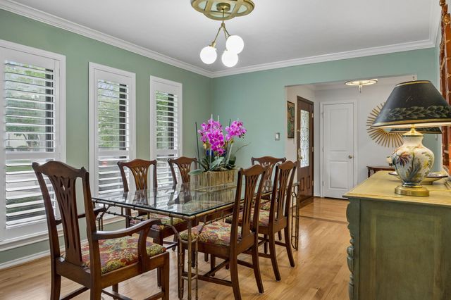 8721 Lacrosse Drive, Dallas, TX 75231