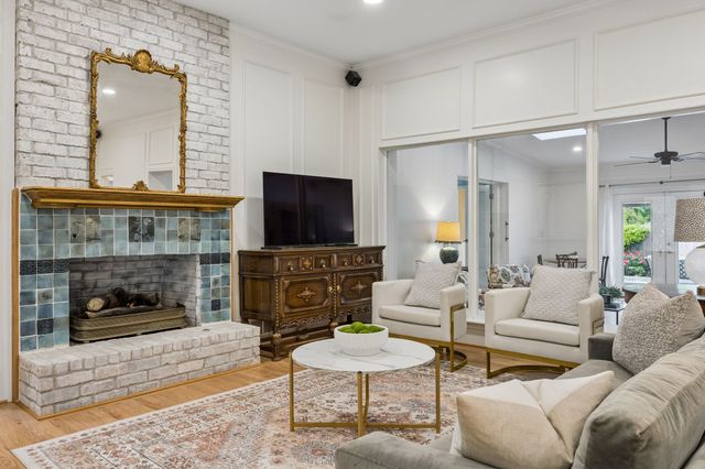 8721 Lacrosse Drive, Dallas, TX 75231