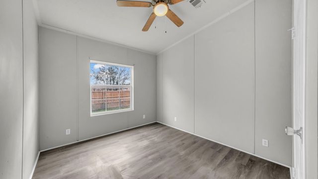 3211 Evergreen Drive, Granbury, TX 76048