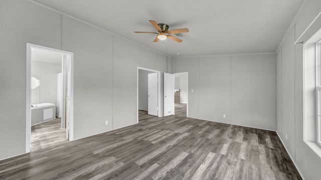 3211 Evergreen Drive, Granbury, TX 76048