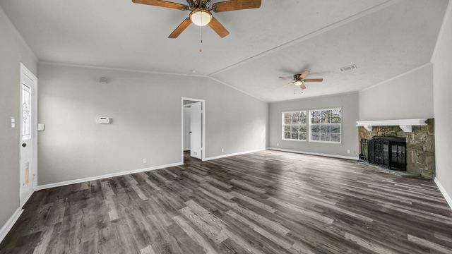 3211 Evergreen Drive, Granbury, TX 76048