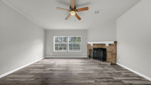 3211 Evergreen Drive, Granbury, TX 76048