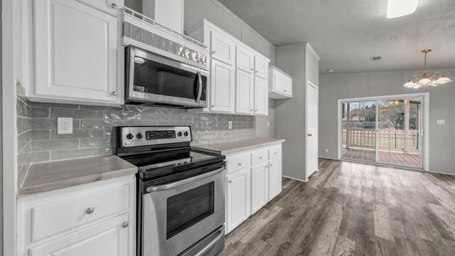 3211 Evergreen Drive, Granbury, TX 76048