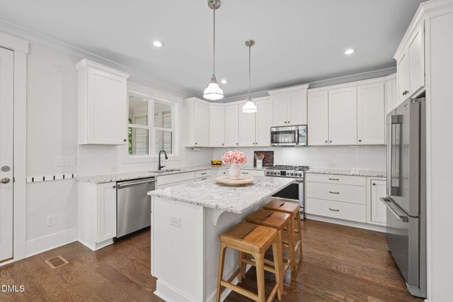 2629 Flora View Court, Apex, NC 27502