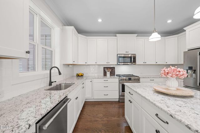 2629 Flora View Court, Apex, NC 27502