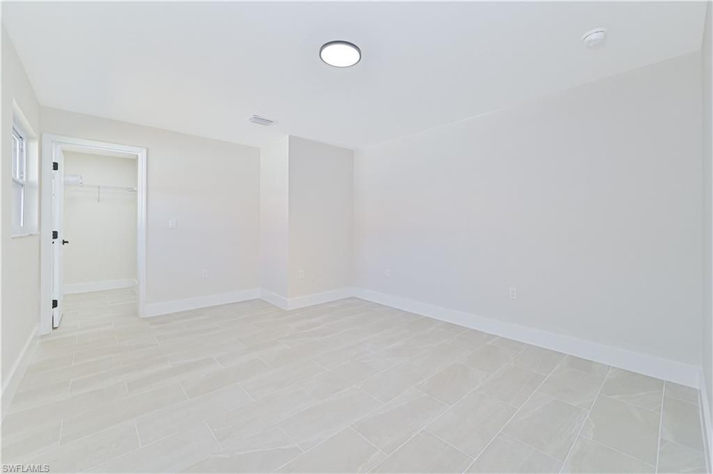 Image 11 of property listing at 115 SE 24th AVE A+B, Cape Coral, FL 33990