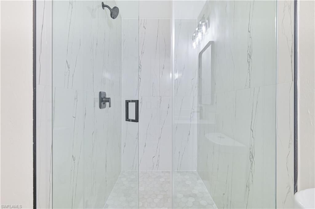Image 19 of property listing at 115 SE 24th AVE A+B, Cape Coral, FL 33990