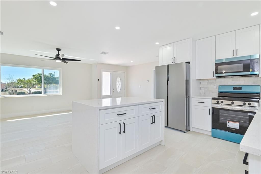 Image 26 of property listing at 115 SE 24th AVE A+B, Cape Coral, FL 33990