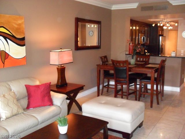 220 East FLAMINGO Road 113, Las Vegas, NV 89169