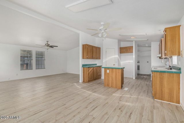 1634 E Michelle Drive, Phoenix, AZ 85022