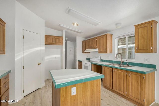 1634 E Michelle Drive, Phoenix, AZ 85022