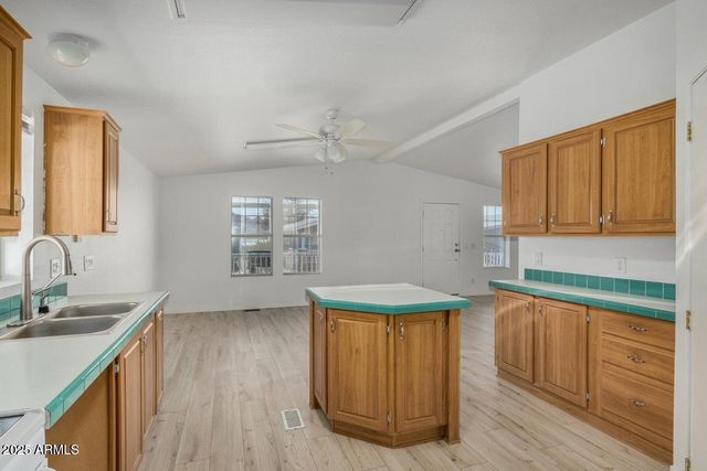 1634 E Michelle Drive, Phoenix, AZ 85022