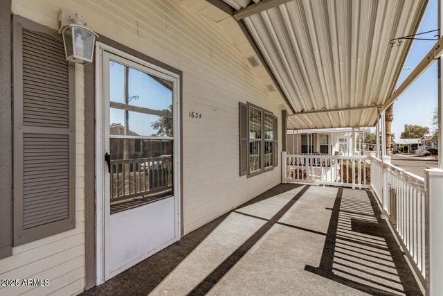 1634 E Michelle Drive, Phoenix, AZ 85022