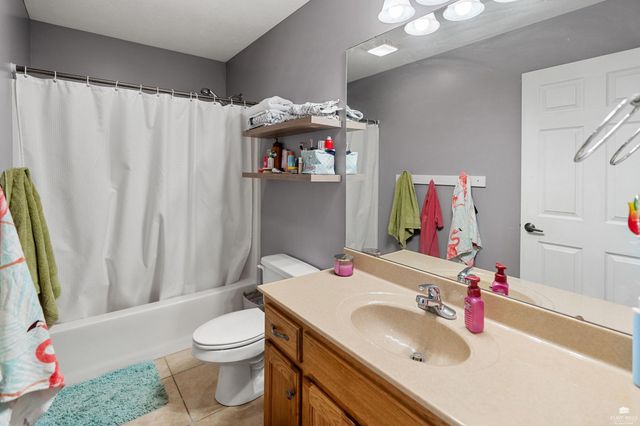 9074 Tonya Terr., Manhattan, KS 66502