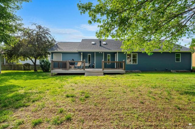 9074 Tonya Terr., Manhattan, KS 66502