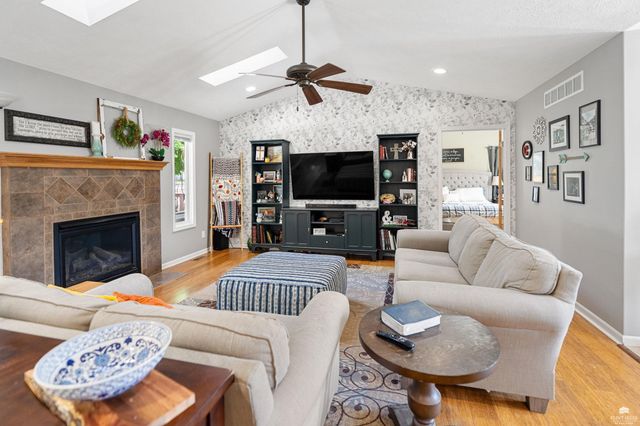 9074 Tonya Terr., Manhattan, KS 66502