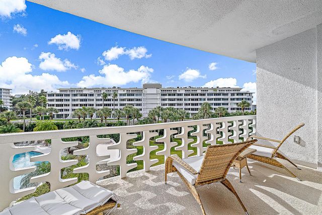 2760 S Ocean Boulevard 310, Palm Beach, FL 33480