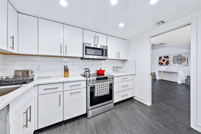 2760 S Ocean Boulevard 310, Palm Beach, FL 33480