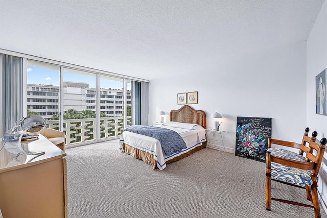 2760 S Ocean Boulevard 310, Palm Beach, FL 33480