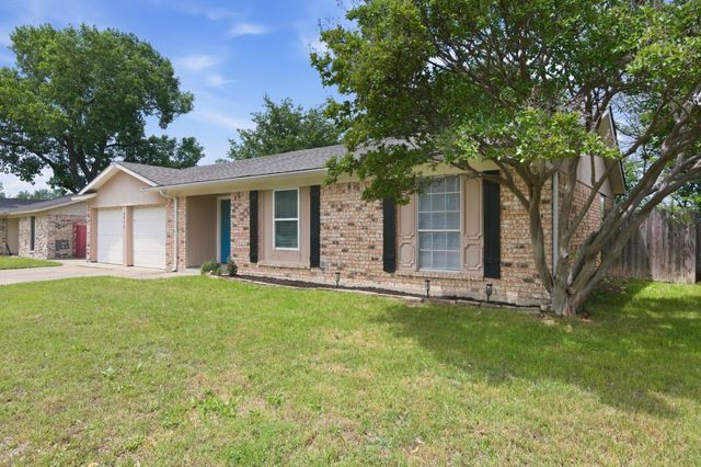 6413 Melinda Court, Watauga, TX 76148