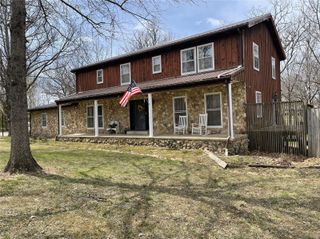 676 Frontier Lane, Bourbon, MO 65441