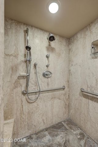 5594 Rivercrest Valley Drive, Joplin, MO 64804