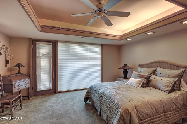 5594 Rivercrest Valley Drive, Joplin, MO 64804