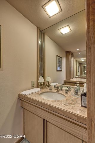 5594 Rivercrest Valley Drive, Joplin, MO 64804