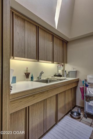 5594 Rivercrest Valley Drive, Joplin, MO 64804