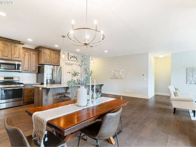 415 E RENTFRO Way, Newberg, OR 97132