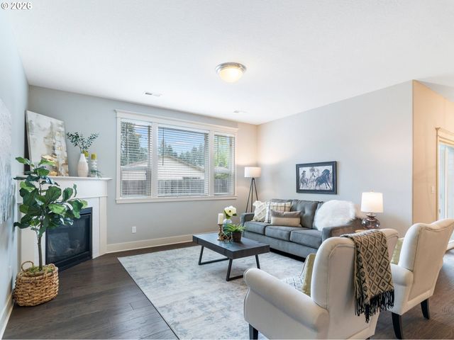 415 E RENTFRO Way, Newberg, OR 97132
