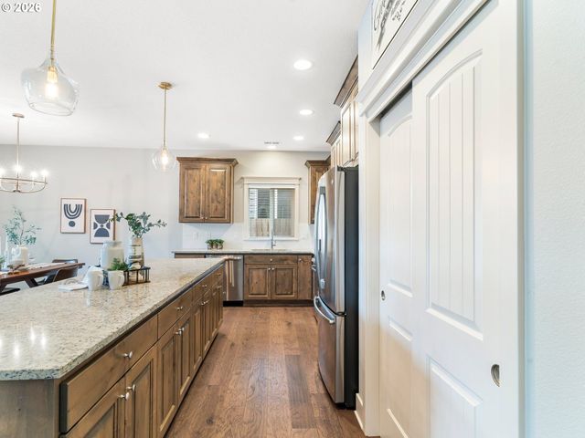 415 E RENTFRO Way, Newberg, OR 97132
